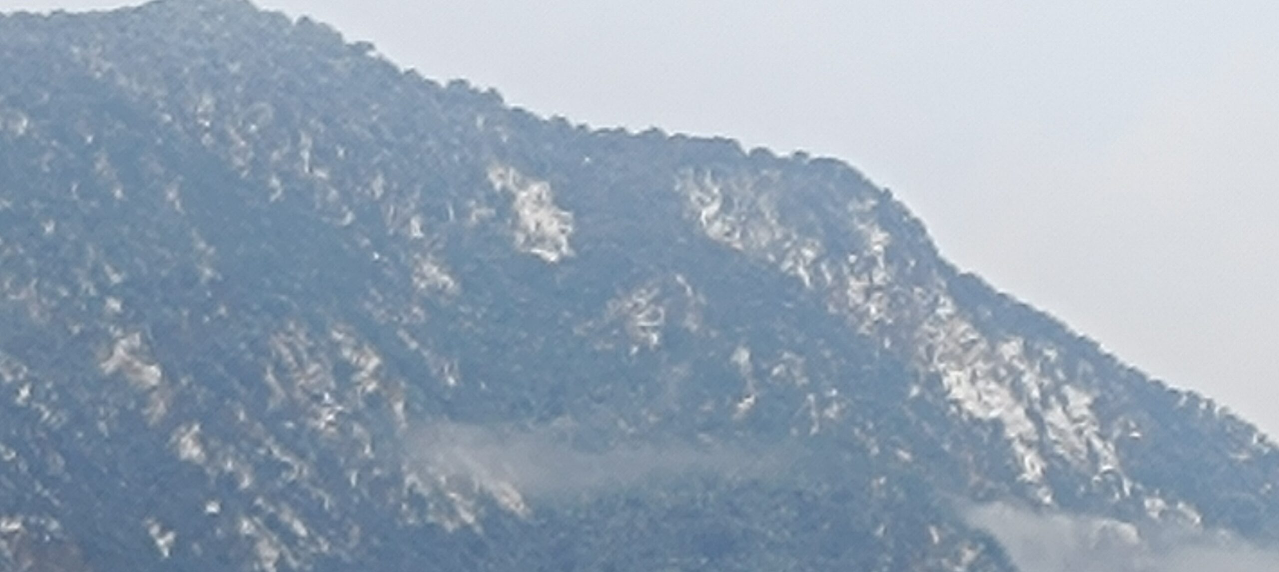 बझाङमा हिमपात र वर्षा, कृषकमा खुसि  तर जनजीवन आंशिक प्रभावित